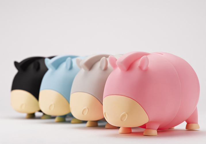 開薪小馬Lucky Bank-Pony<br/>
商品規格:  L16.5 x Ø10.5、商品材質:  PVC<br/>
款式: 灰/黑/粉紅
