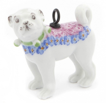 狗的聰穎與忠實，是深受大家喜愛的特質，而巴戈犬不僅象徵忠誠與榮耀，同時也是共濟會的代表。