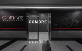 【緯綸設計】深邃暗調交融簡潔線條 演繹前瞻科技的辦公場域